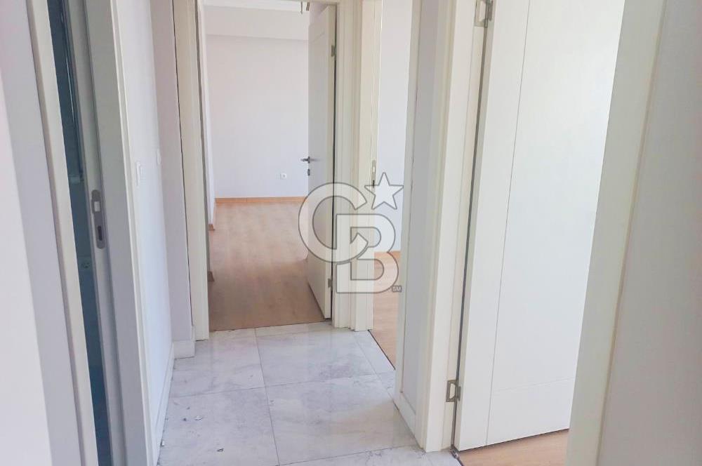 BOSTANCI MİNİBÜS YOLUNA YAKIN KISMİ DENİZ MANZARALI FERAH SATILIK DAİRE....