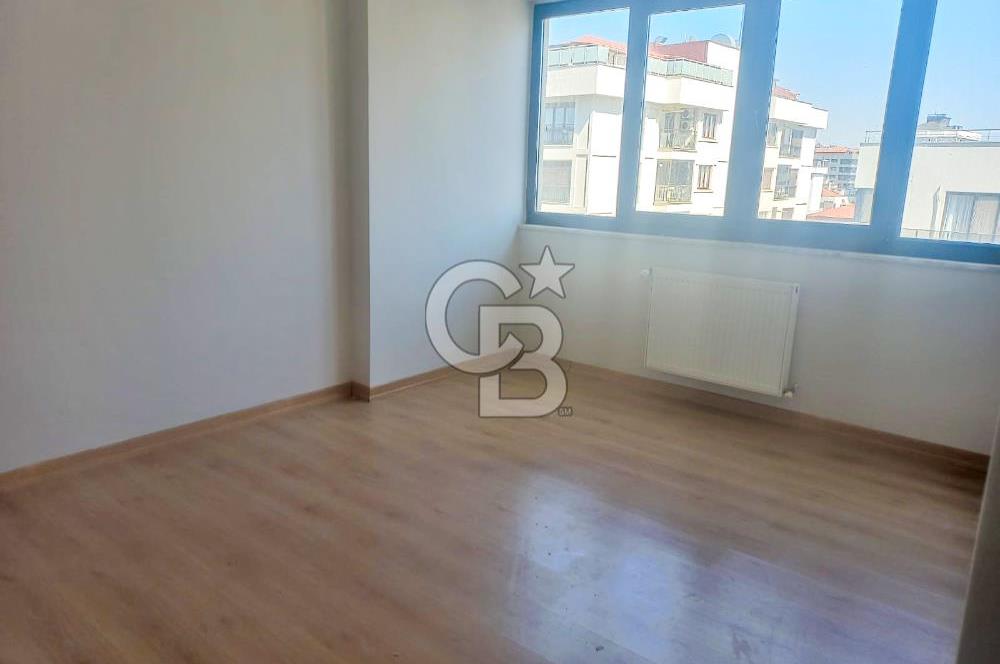 BOSTANCI MİNİBÜS YOLUNA YAKIN KISMİ DENİZ MANZARALI FERAH SATILIK DAİRE....