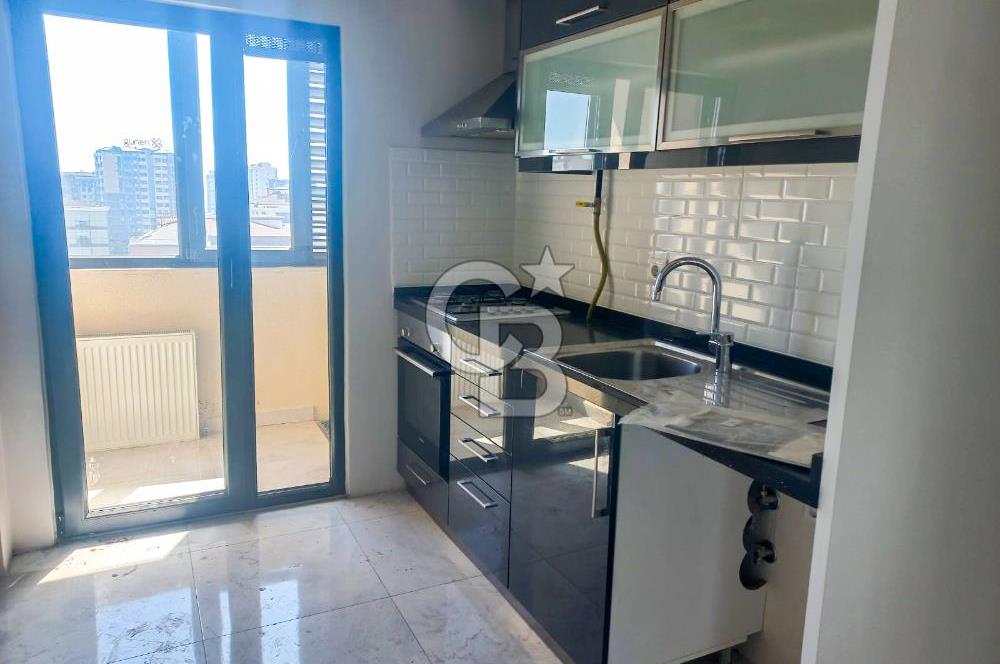 BOSTANCI MİNİBÜS YOLUNA YAKIN KISMİ DENİZ MANZARALI FERAH SATILIK DAİRE....