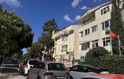 Koşuyolu’nda 13 Yıaşında 1.084 m2 Kapalı Alanlı Satılık Bina