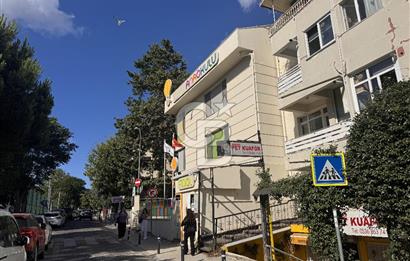 Koşuyolu’nda 13 Yıaşında 1.084 m2 Kapalı Alanlı Satılık Bina