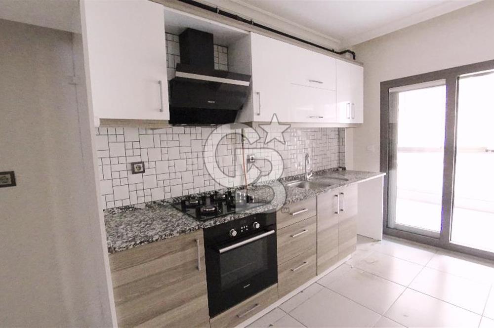 İzmir Karşıyaka Fikri Altay Mah. Satılık 2+1 139 M² Daire
