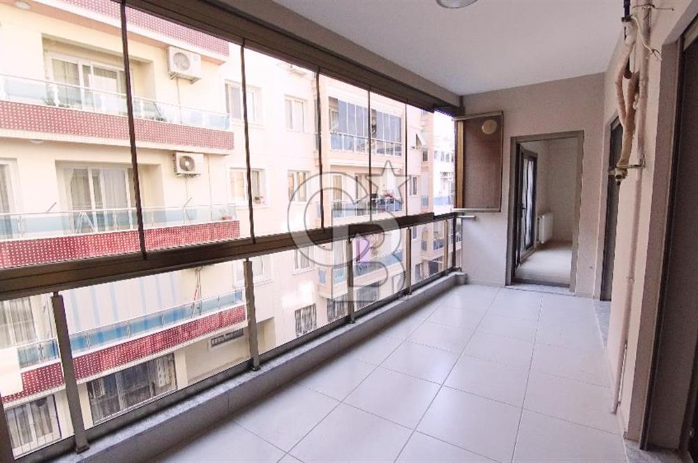 İzmir Karşıyaka Fikri Altay Mah. Satılık 2+1 139 M² Daire