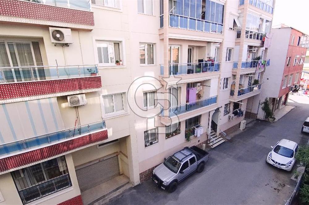 İzmir Karşıyaka Fikri Altay Mah. Satılık 2+1 139 M² Daire