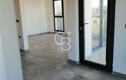 GÜLLÜKTE DENİZ MANZARALI SİTE İÇERİSİNDE ÇATI DUBLEKS DAİRE