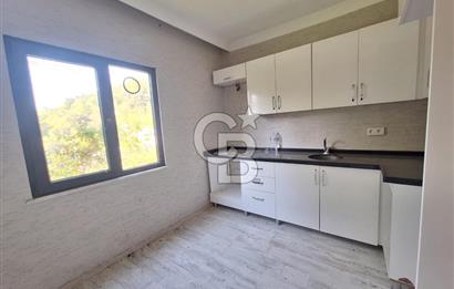 Yalova Kurtköy'de, Merkezi Konumda Bungalov Evi Bulunan Tarla
