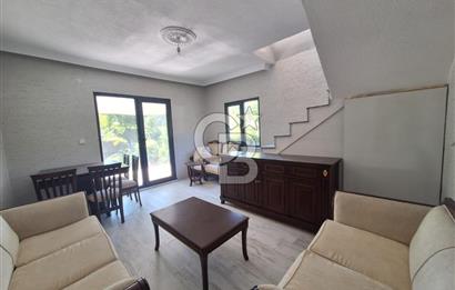 Yalova Kurtköy'de, Merkezi Konumda Bungalov Evi Bulunan Tarla