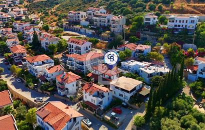DATÇA MERKEZ’DE 2 +1 , BAHÇELİ DUBLEKS VİLLA!