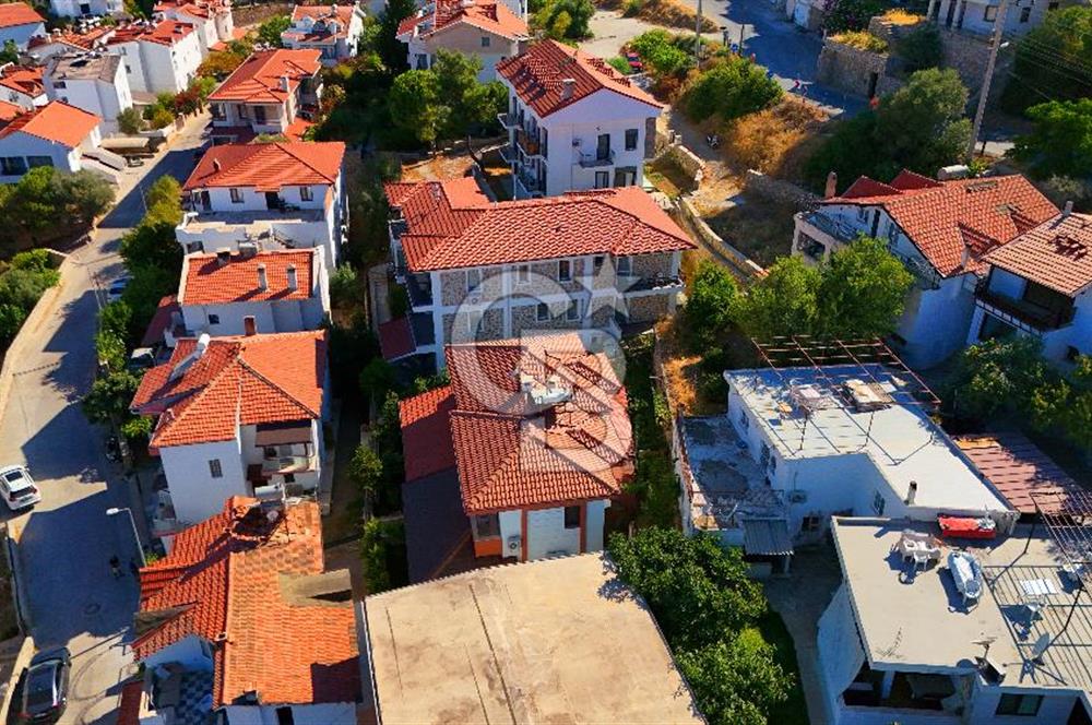 DATÇA MERKEZ’DE 2 +1 , BAHÇELİ DUBLEKS VİLLA!