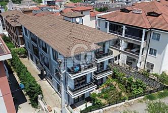 Serdivan'da Kaçmaz Fırsat ! Bahçe Kullanımlı, Full Eşyalı Daire!