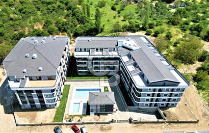 AKÇAY ALTINKUM BAHÇELİEVLER SİTESİNDE SATILIK EŞYALI 1+1 DAİRE