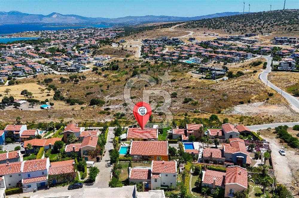 Çeşme Jardin Eden Sitesi 3+1 Müstakil Havuzlu Satılık Villa