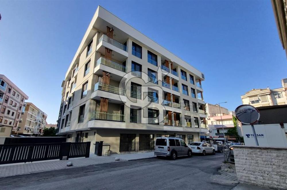 Gaziemir Kubilay Caddesinde Kiralık Donanımlı 1+1 Yeni Daire