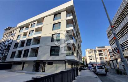 Gaziemir Kubilay Caddesinde Kiralık Donanımlı 1+1 Yeni Daire