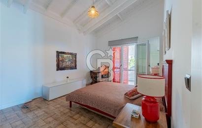 Çeşme Jardin Eden Sitesi 3+1 Müstakil Havuzlu Satılık Villa