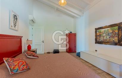 Çeşme Jardin Eden Sitesi 3+1 Müstakil Havuzlu Satılık Villa