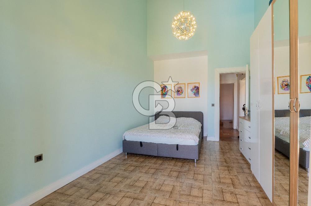 Çeşme Jardin Eden Sitesi 3+1 Müstakil Havuzlu Satılık Villa