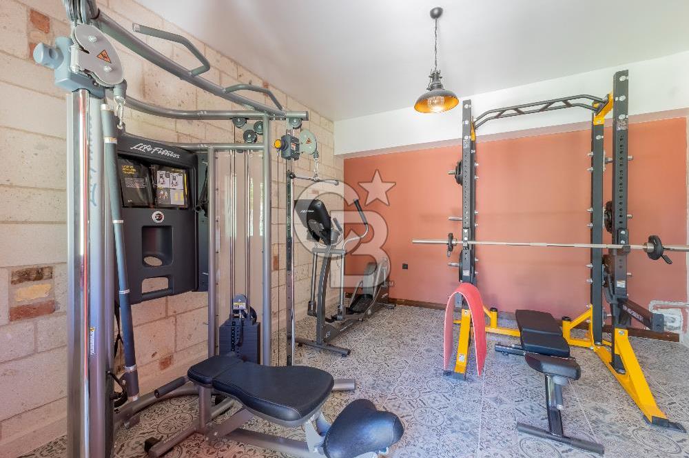 Çeşme Jardin Eden Sitesi 3+1 Müstakil Havuzlu Satılık Villa