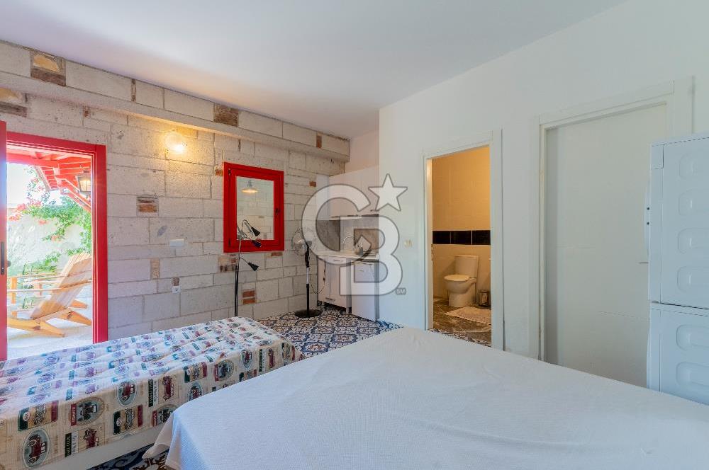 Çeşme Jardin Eden Sitesi 3+1 Müstakil Havuzlu Satılık Villa