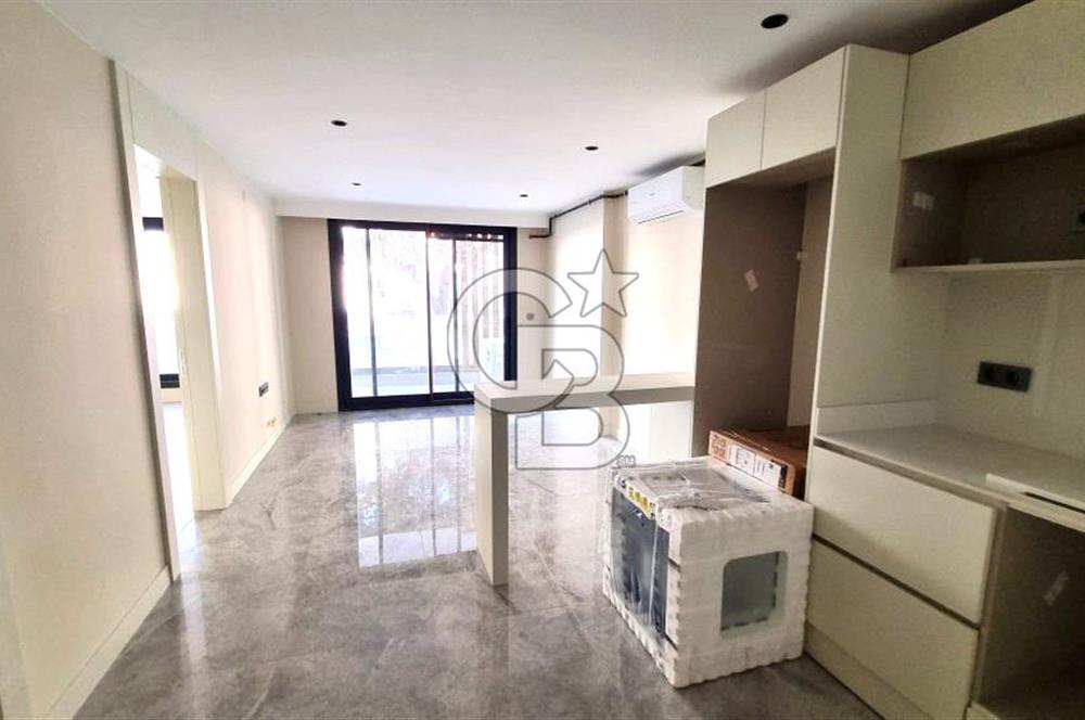Gaziemir Kubilay Caddesinde Kiralık Donanımlı 1+1 Yeni Daire
