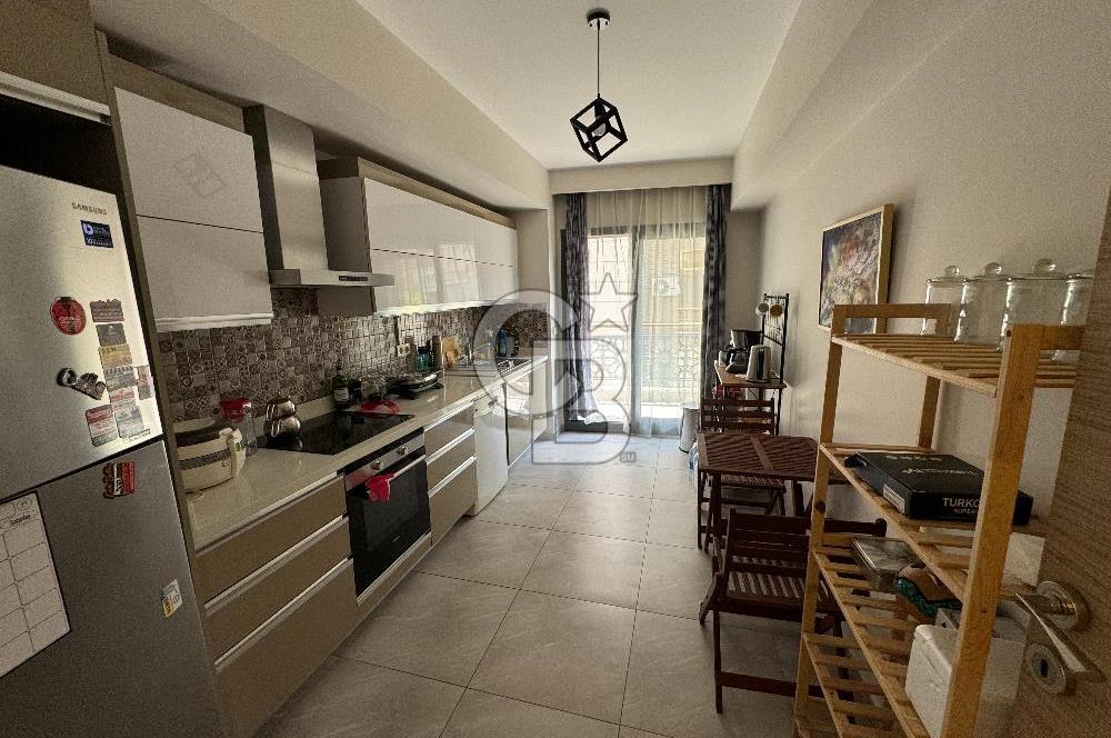 Karşıyaka Şemikler Merkezi 3+1 Kiralık Full Eşyalı Daire
