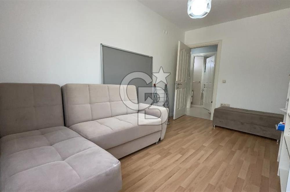 Karşıyaka OYAK Sitesinde Kiralık Eşyalı Tadilatlı 3+1 Daire