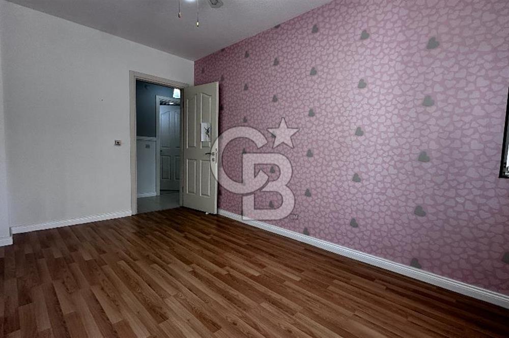 Karşıyaka OYAK Sitesinde Kiralık Eşyalı Tadilatlı 3+1 Daire