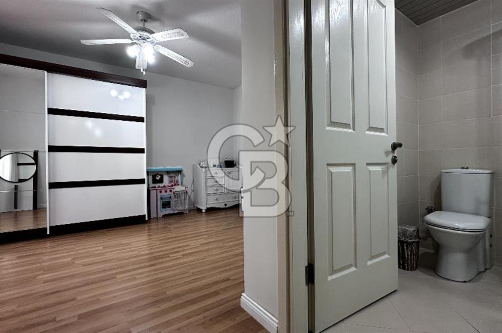 Karşıyaka OYAK Sitesinde Kiralık Eşyalı Tadilatlı 3+1 Daire