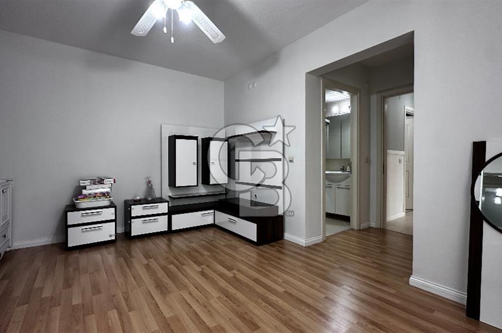 Karşıyaka OYAK Sitesinde Kiralık Eşyalı Tadilatlı 3+1 Daire