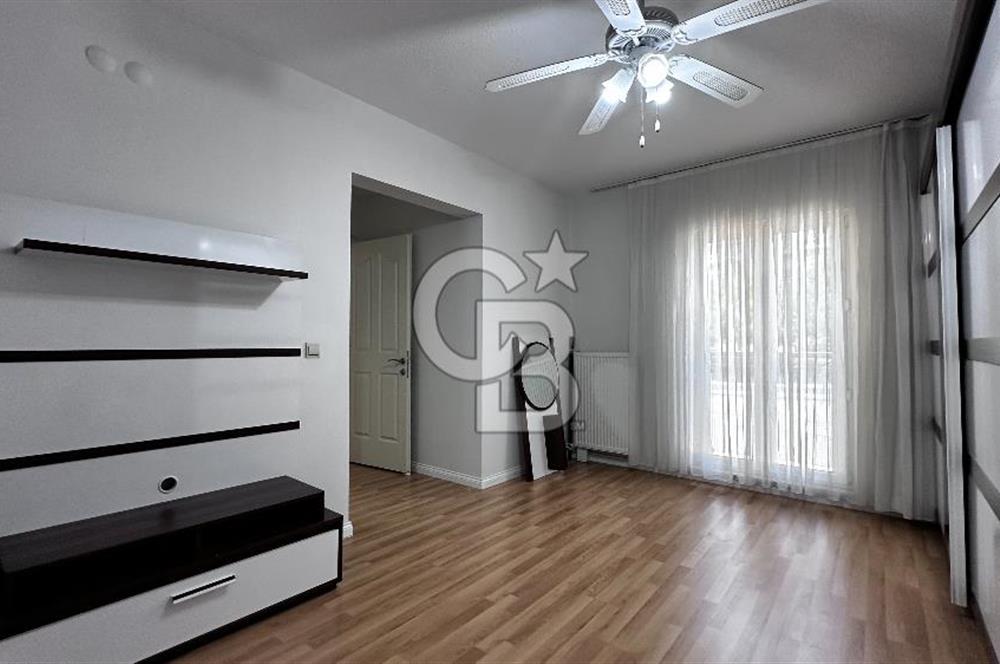 Karşıyaka OYAK Sitesinde Kiralık Eşyalı Tadilatlı 3+1 Daire