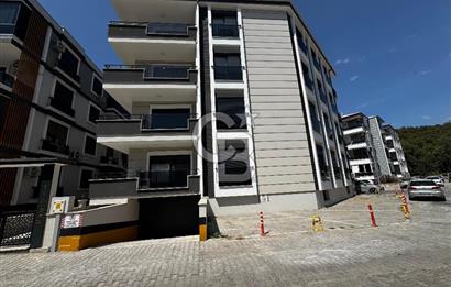 Sarımsaklı'nın Kalbinde 1 Yaşında Kapalı Garajlı 2+1 Daire