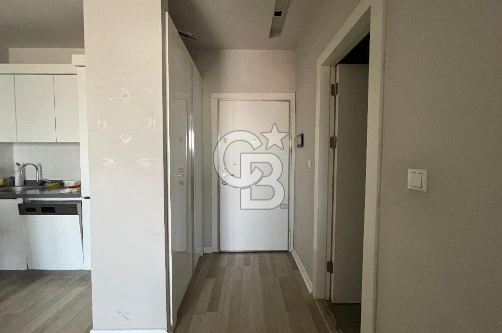 Ege Serbest Bölgesi Yakını, Havuzlu Sitede 1+1 Kiralık Daire