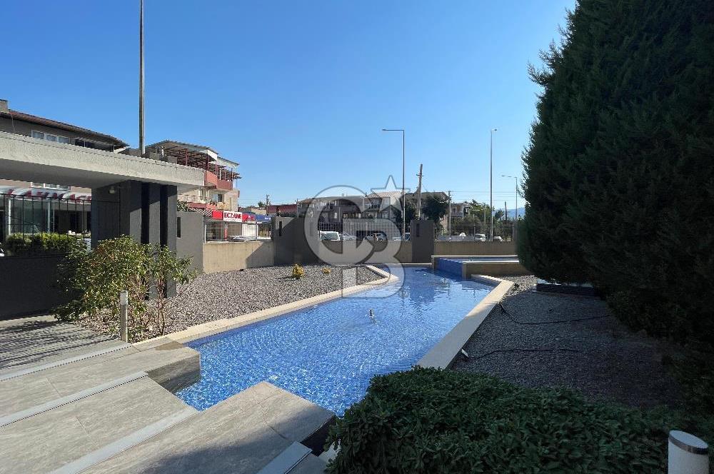 Ege Serbest Bölgesi Yakını, Havuzlu Sitede 1+1 Kiralık Daire