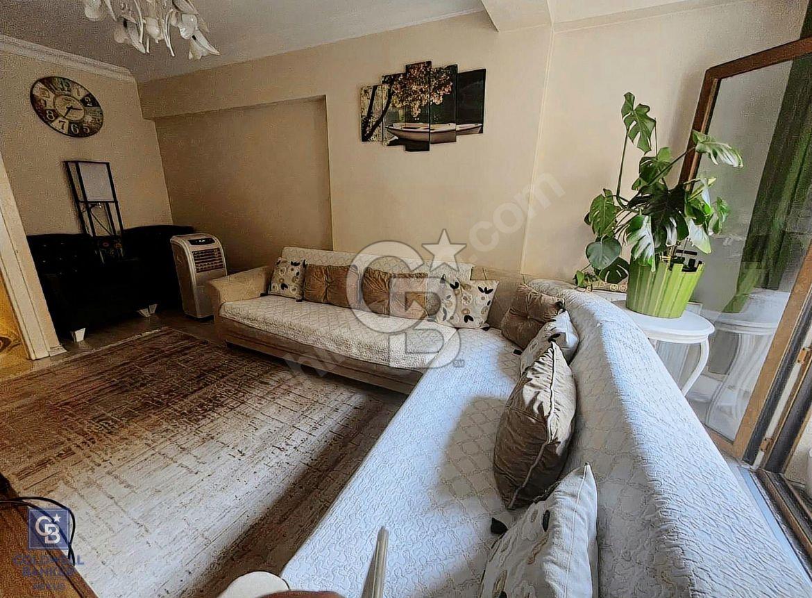 Zümrütevler mahallesinde Ara Kat 2+1 Satılık Daire 