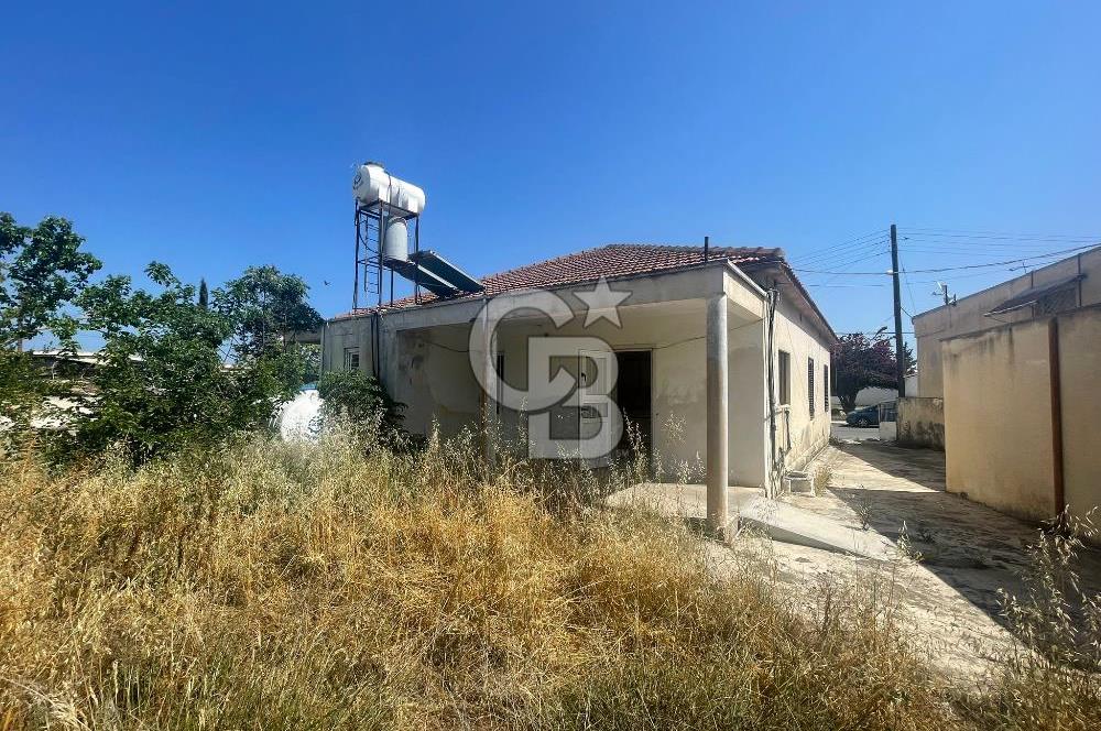 İskele Merkez’in Kalbinde Geniş 5+1 Müstakil Ev – Konut veya İş Yeri İçin Uygun