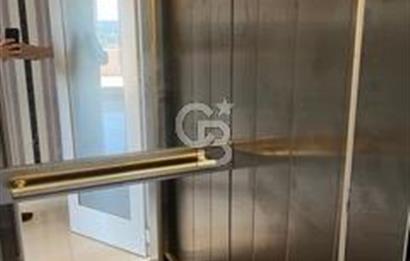 ACARKENTTE   DEPREM SONRASI  İNŞA EDİLMİŞ 8+2 HAVUZLU VİLLA