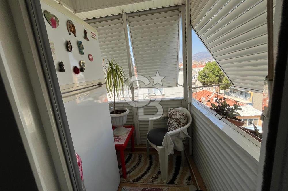 KARŞIYAKA ÇARŞIDA 3+1 SATILIK DAİRE