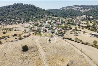 Ezine Hisaralan Köy İçi İmarlı, Orman Manzaralı Yatırımlık Arsa!