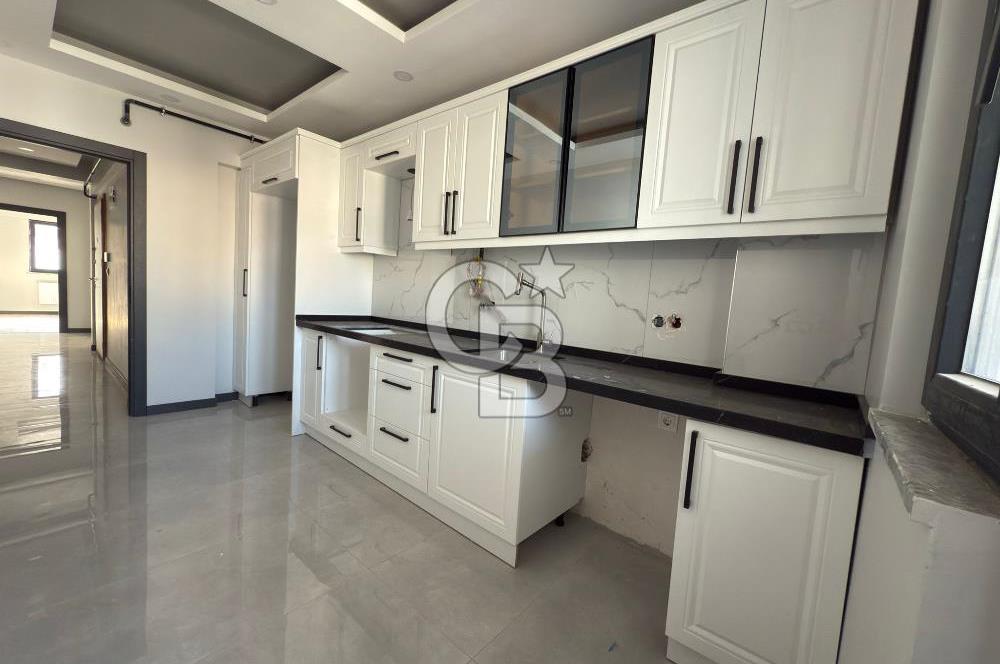 ÇANAKKALE MERKEZ BARBAROS MAHALLESİ CADDE ÜZERİ SIFIR 2+1 DAİRE!