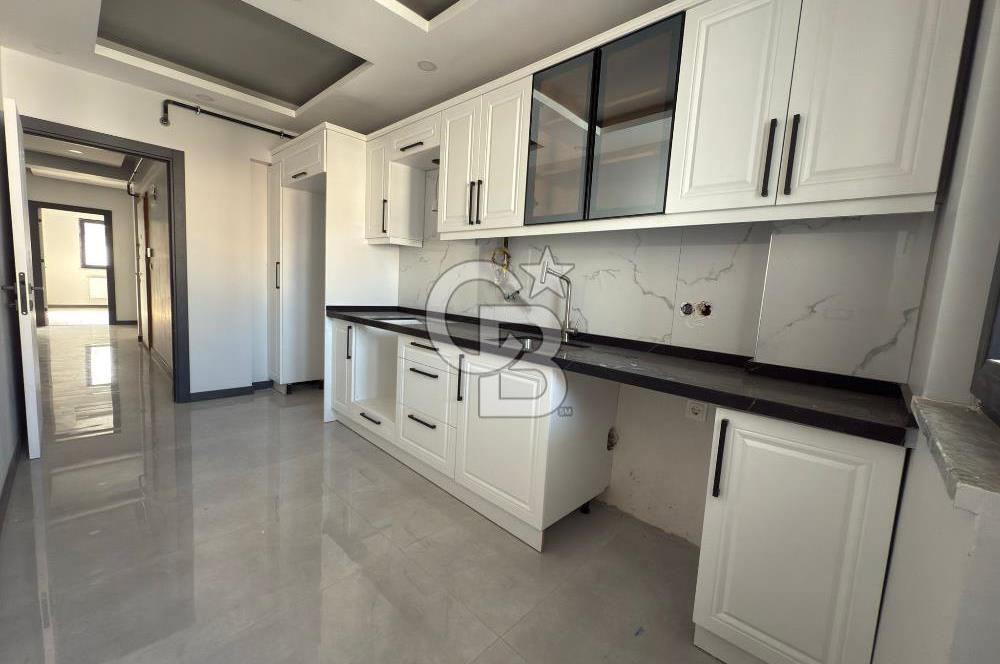 ÇANAKKALE MERKEZ BARBAROS MAHALLESİ CADDE ÜZERİ SIFIR 2+1 DAİRE!