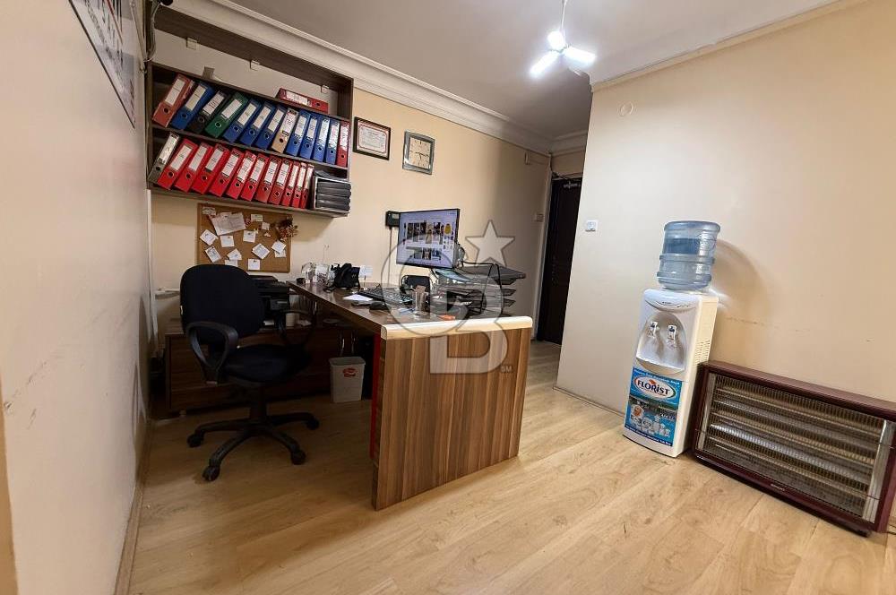 Prestijli İş Merkezinde Kiracılı 2+1 Ofis Kadıköy Yatırımlık