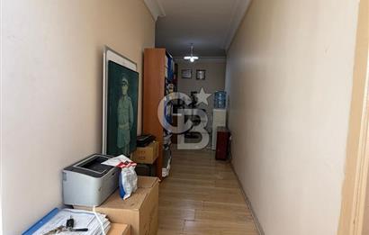 Prestijli İş Merkezinde Kiracılı 2+1 Ofis Kadıköy Yatırımlık