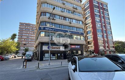 Prestijli İş Merkezinde Kiracılı 2+1 Ofis Kadıköy Yatırımlık