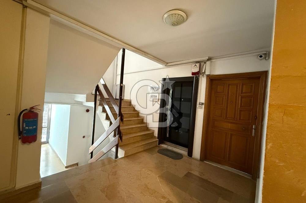 Prestijli İş Merkezinde Kiracılı 2+1 Ofis Kadıköy Yatırımlık
