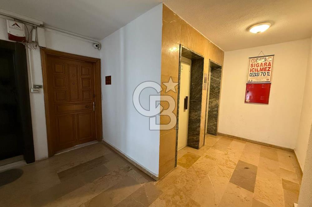 Prestijli İş Merkezinde Kiracılı 2+1 Ofis Kadıköy Yatırımlık