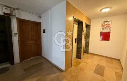 Prestijli İş Merkezinde Kiracılı 2+1 Ofis Kadıköy Yatırımlık