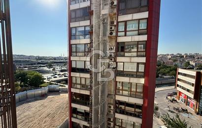 Prestijli İş Merkezinde Kiracılı 2+1 Ofis Kadıköy Yatırımlık