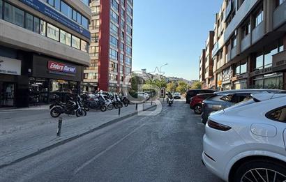 Prestijli İş Merkezinde Kiracılı 2+1 Ofis Kadıköy Yatırımlık