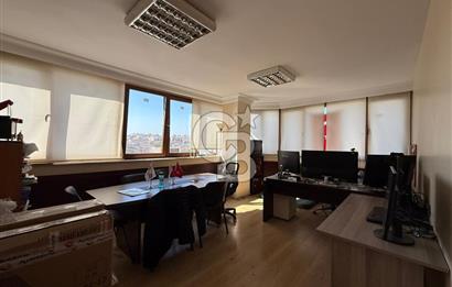 Prestijli İş Merkezinde Kiracılı 2+1 Ofis Kadıköy Yatırımlık