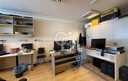 Prestijli İş Merkezinde Kiracılı 2+1 Ofis Kadıköy Yatırımlık